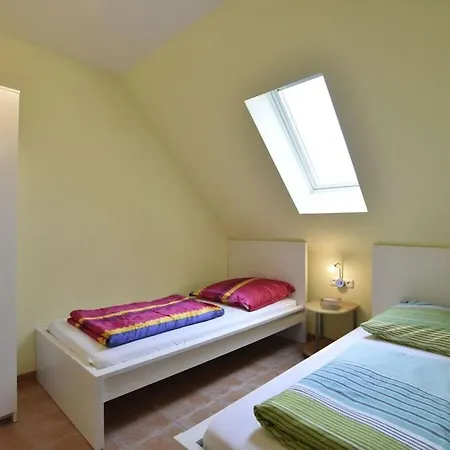 Feriehus With 1 Bedroom Zierow