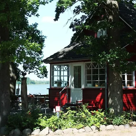 Feriehus With 1 Bedroom Zierow